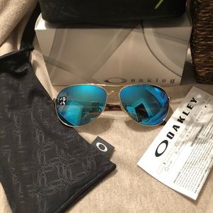 oakley feedback blue